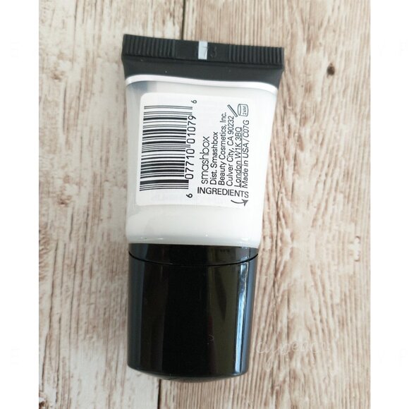 Smashbox Photo Finish Foundation Primer Light Oil Free 0.4oz/12ml Travel Size - Picture 4 of 5